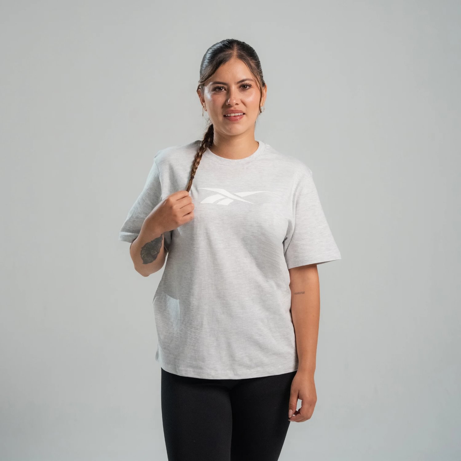 Camiseta Classics | W Chest Vector Logo Tee | Mujer
